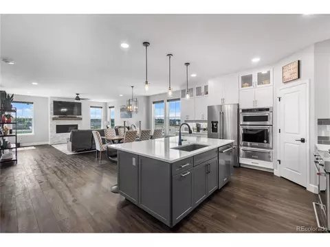 21102 E Stanford Dr, Aurora, CO 80015 photo 3