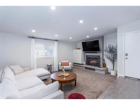 11275 E 6th Pl, Aurora, CO 80010 photo 11