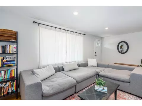 11275 E 6th Pl, Aurora, CO 80010 photo 3