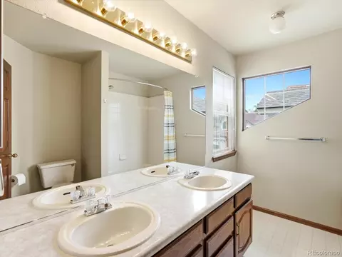 Bath - 6878 Taft Ct, Arvada, CO 80004 photo 5 of 5
