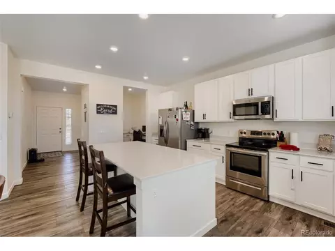 Kitchen - 46557 Sunrise Ct, Bennett, CO 80102 photo 4 of 4
