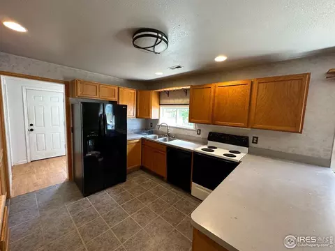 642 Birch Ave, Akron, CO 80720 photo 5