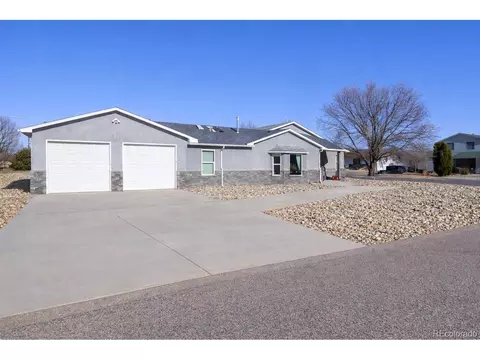 2 Meadow Ln, Swink, CO 81077
