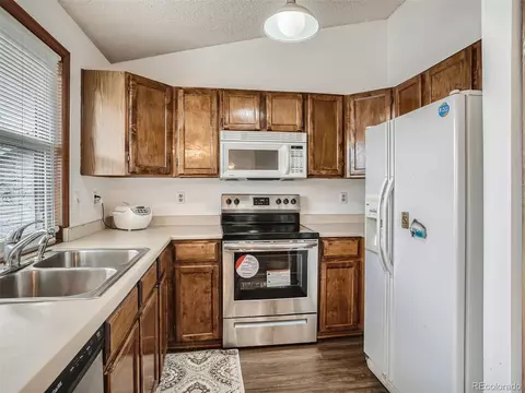 19542 E 42nd Ave, Denver, CO 80249 photo 10