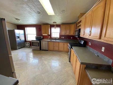 1021 E 4th St, Akron, CO 80720 photo 4
