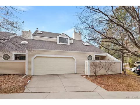 141 S Fraser Cir, Aurora, CO 80012