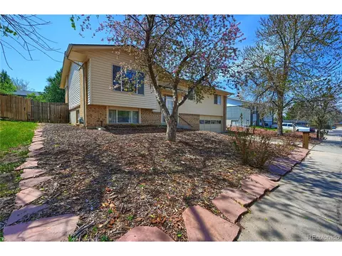 16932 E Bates Ave, Aurora, CO 80013 photo 2
