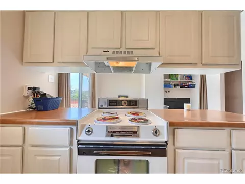 16932 E Bates Ave, Aurora, CO 80013 photo 11