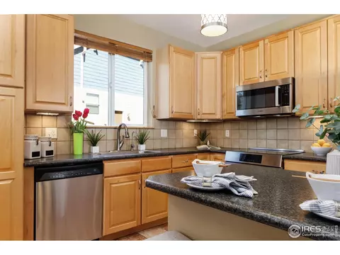 107 Estes Ct, Lyons, CO 80540 photo 4