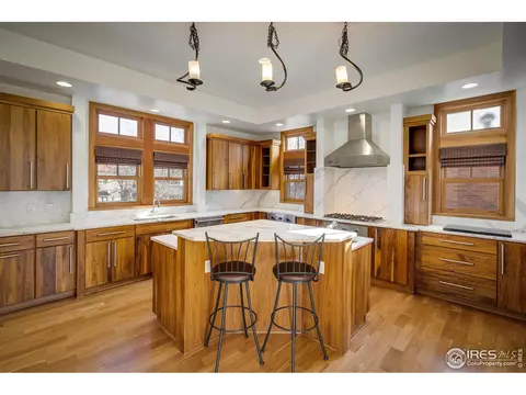 2135 11th St, Boulder, CO 80302