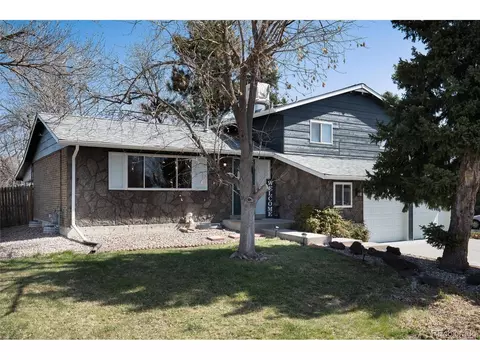 8733 W Swarthmore Pl, Littleton, CO 80123