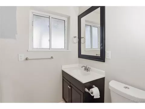 Bath - 15969 E 18th Pl, Aurora, CO 80011 photo 3 of 4
