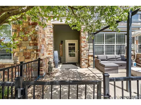 1887 S Buchanan Cir, Aurora, CO 80018