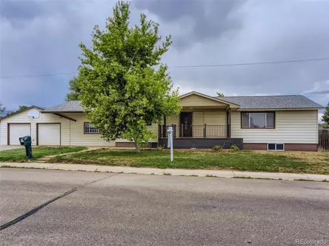 531 Cherry Ave, Dacono, CO 80514 photo 2