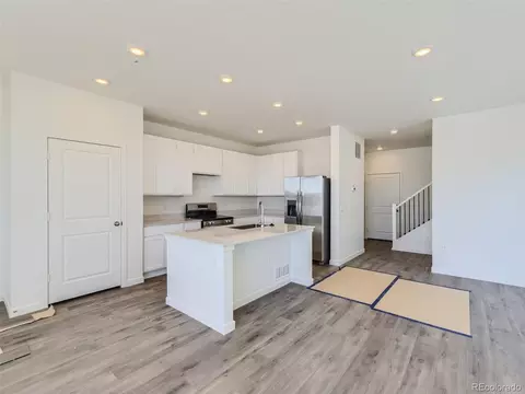 725 Aspen Ave, Bennett, CO 80102 photo 8