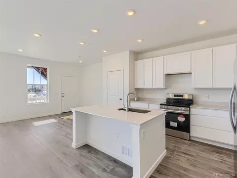 725 Aspen Ave, Bennett, CO 80102 photo 9