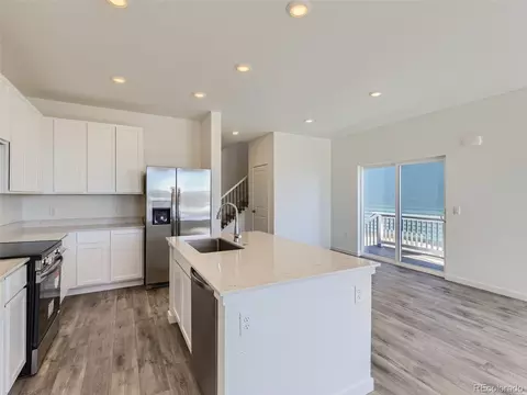 725 Aspen Ave, Bennett, CO 80102 photo 10