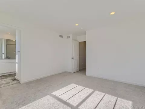 725 Aspen Ave, Bennett, CO 80102 photo 14