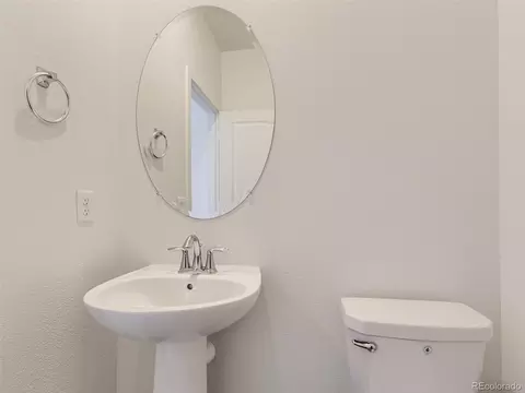 725 Aspen Ave, Bennett, CO 80102 photo 12