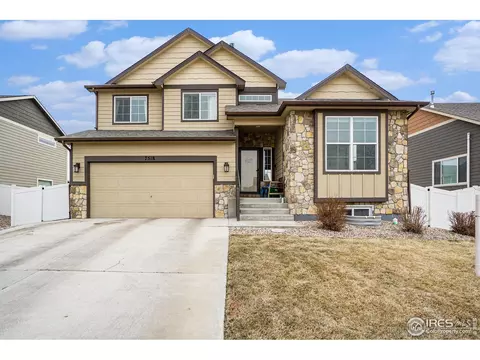 7518 Little Fox Ln, Wellington, CO 80549