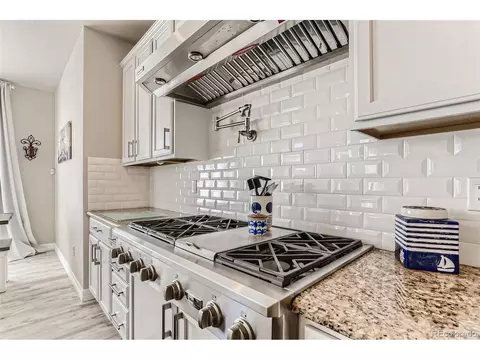 27390 E Lakeview Dr, Aurora, CO 80016 photo 11