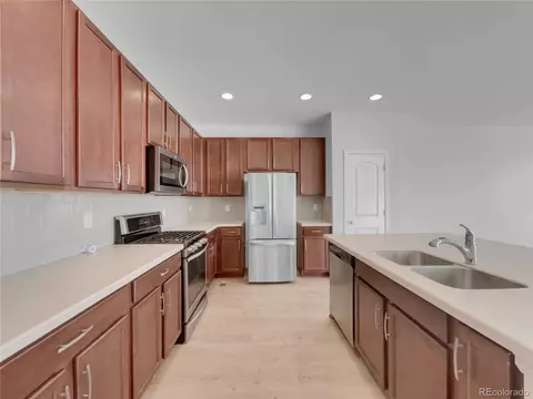 2128 S Ceylon Ct, Aurora, CO 80013 photo 10