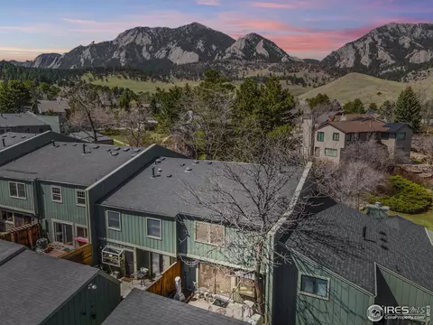 90 Benthaven Pl, Boulder, CO 80305
