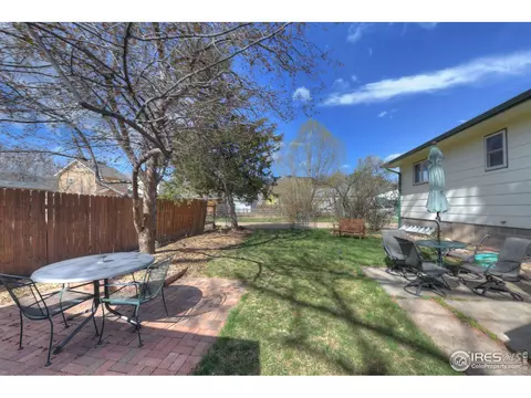 219 Park St, Lyons, CO 80540 photo 3