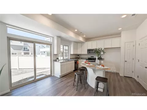 16272 E 111th Dr, Commerce City, CO 80022 photo 2
