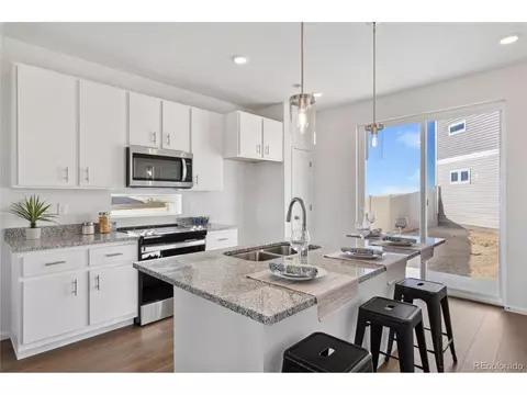 21843 E 38th Pl, Aurora, CO 80019 photo 6