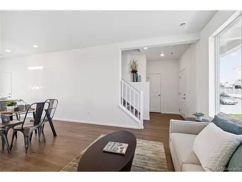 21843 E 38th Pl, Aurora, CO 80019 photo 11