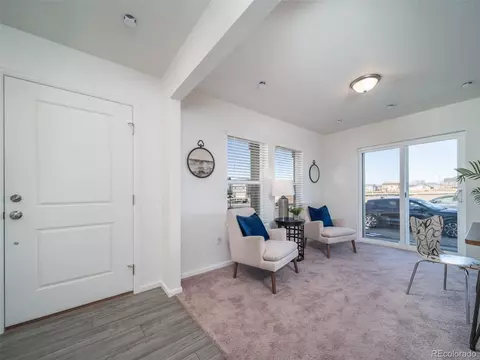 46513 Avery Ln, Commerce City, CO 80022 photo 2