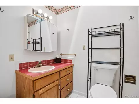 Bath - 9830 E Cheyenne Cir, Salida, CO 81201 photo 3 of 4