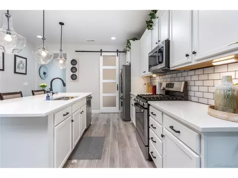 27005 E Bayaud Ave, Aurora, CO 80018 photo 4