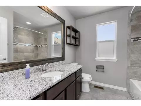 Bath - 2480 Nicholson St, Berthoud, CO 80513 photo 4 of 4