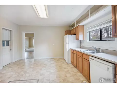 611 E Baseline Rd, Lafayette, CO 80026 photo 2