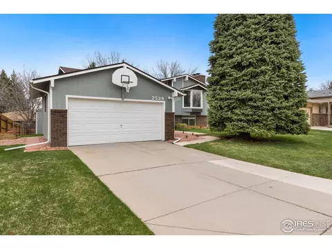 2528 Lanyon Dr, Longmont, CO 80503