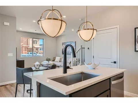 27632 E 1st Ave, Aurora, CO 80018 photo 12