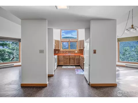 91 Camino Bosque, Boulder, CO 80302 photo 2
