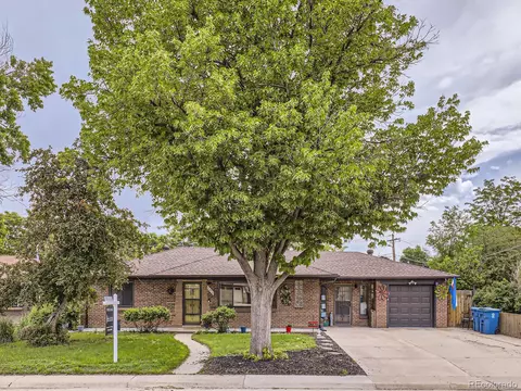 2030 Kingston St, Aurora, CO 80010