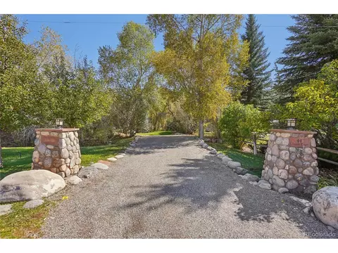 44 Canyon Ct, Eagle, CO 81631 photo 2