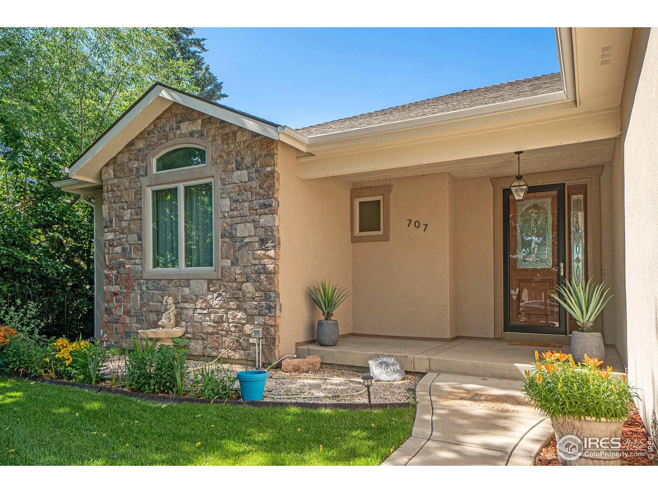 707 E Simpson St, Lafayette, CO 80026 photo 2