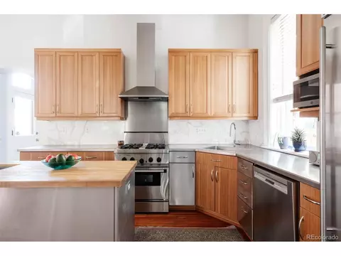 2537 Curtis St, Denver, CO 80205 photo 11