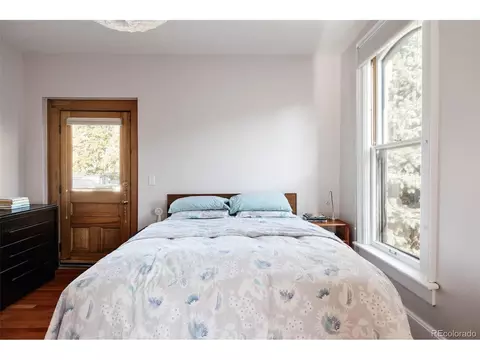 2537 Curtis St, Denver, CO 80205 photo 17