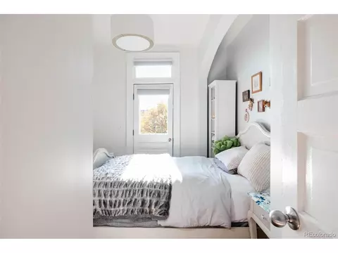 2537 Curtis St, Denver, CO 80205 photo 26