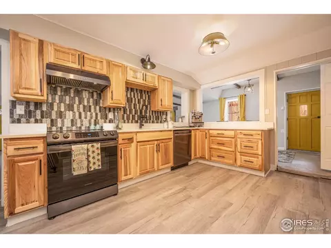 478 Riverside Dr, Lyons, CO 80540 photo 2