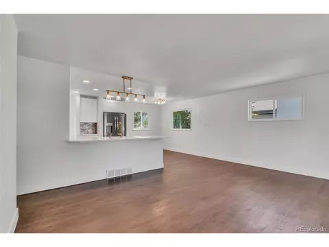 12464 E 13th Pl, Aurora, CO 80011 photo 5
