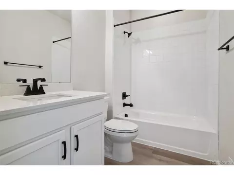 24521 E 37th Ave, Aurora, CO 80019 photo 5