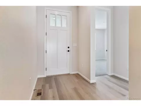 24521 E 37th Ave, Aurora, CO 80019 photo 2