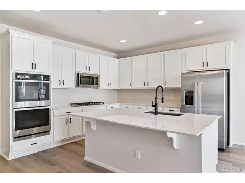 24521 E 37th Ave, Aurora, CO 80019 photo 8